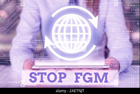 La scrittura della nota mostra Stop fgm. Il concetto di business per porre fine o stop sul taglio genitale e la circoncisione Foto Stock