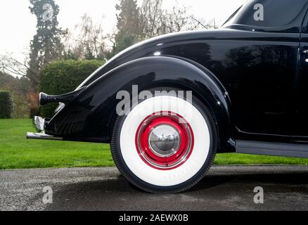 1936 Ford Modello personalizzato 48 American pre guerra auto classica Foto Stock