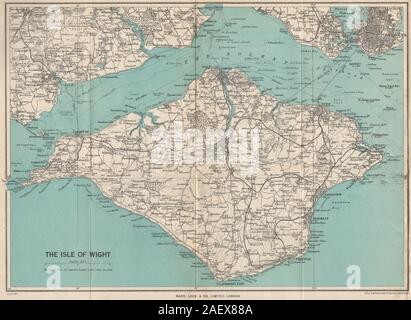 Isola di Wight mostrando completa rete ferroviaria. Cowes Ryde. WARD LOCK 1950 mappa Foto Stock