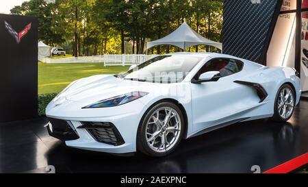 PLYMOUTH, MI/STATI UNITI D'America - 28 luglio 2019: UN 2020 Chevrolet Corvette mid-motore auto sul display al Concours d'eleganza d'America car show all'Inn at San Foto Stock