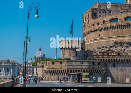 Immagine catturata a corte quadrata in parte anteriore del fiume Tevere Foto Stock