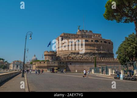 Immagine catturata a corte quadrata in parte anteriore del fiume Tevere Foto Stock