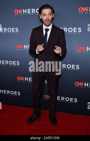 Tom Payne assiste CNN Heroes al Museo Americano di Storia Naturale su dicembre 08, 2019 in New York City. Foto Stock
