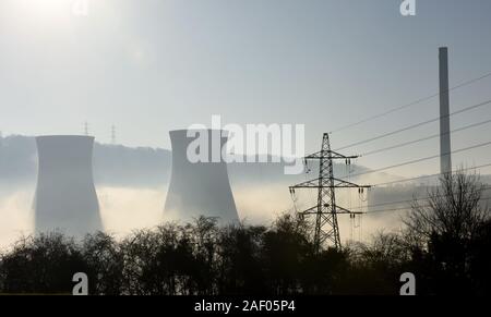 Ironbridge Power Station torri di raffreddamento 2019 Foto di David Bagnall, Foto Stock