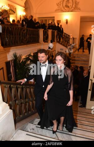 Il Teatro San Carlo di Napoli la prima del 'Opera, "La dama di picche' presente Elena Boschi e Gennaro migliore di Italia Viva. 11/12/2019, Napoli, Italia Foto Stock