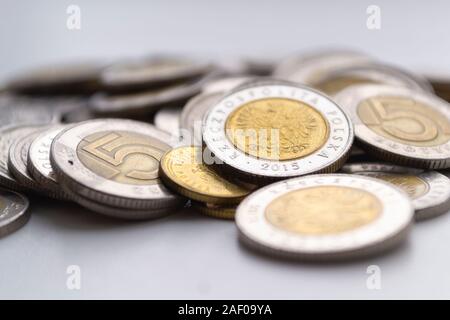 PLN. Zloty polacco monete. Foto macro. Politica monetaria Foto Stock