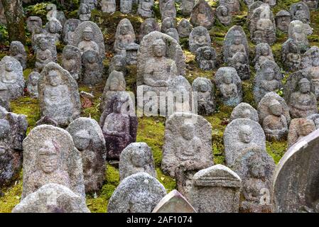 Jizo statue, in Kiyomizu Dera Tempio. Kyoto, Giappone Foto Stock
