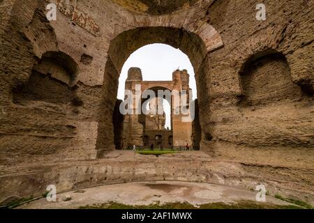 I resti delle Terme di Caracalla, le Terme di Caracalla, la città di ex secondo più grande romano bagni pubblici Foto Stock