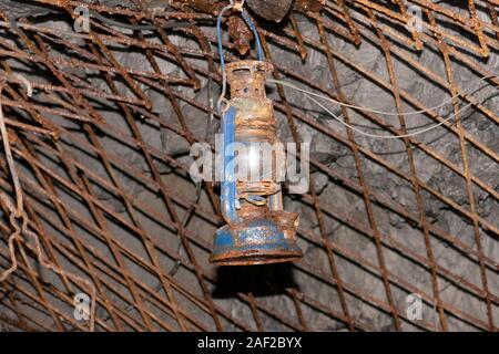 Metropolitana città nazista Oso?wka, SŠuferhšhen, Polonia, novembre 2019. Aumentata bombardamento alleato nazista in territorio tedesco i tedeschi hanno costruito un esteso und Foto Stock