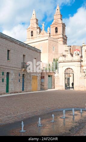 Il Santuario della Nostra Signora di Mellieha, Mellieha, Malta Foto Stock