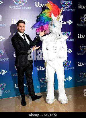 Joel Dommett frequentando il cantante mascherato premere lancio tenutasi al Mayfair Hotel, London. Foto Stock