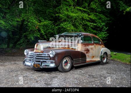 1947 Chevy business coach con patina pesante Foto Stock