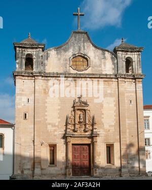 La chiesa di Sao Joao de Almedina e il Museu Nacional de Machado de Castro, Coimbra, Portogallo, Foto Stock