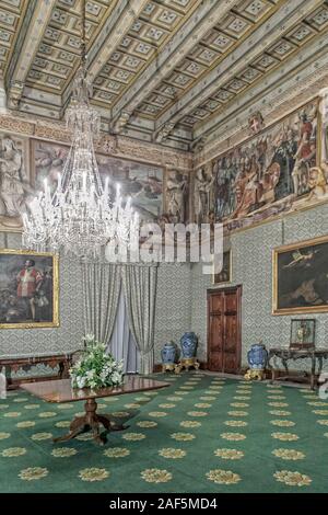 Una delle camere di Stato all'interno del Granmaestro' Palace a La Valletta, Malta Foto Stock