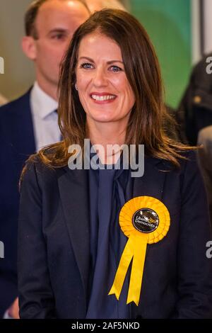 Esher, Londra, Regno Unito. Xiii Dec, 2019. Dominic Raab vince da 31,132 voti a 28389 per Monica Harding (foto) - Il risultato a Esher e Walton circoscrizione nel 2019 elezione generale. Dove Dominic Raab è il conservatore incombente MP ed è inseguito da Monica Harding per la Lib Dems ha. Credito: Guy Bell/Alamy Live News Foto Stock