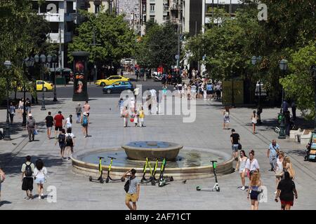 Atene, Grecia - Luglio 20, 2019: Syntagmache si apre la piazza di fronte al Parlamento ellenico Foto Stock