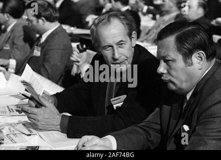 Le elezioni per il Bundestag nel 1972, qui la SPD conferenza a Dortmund il 13.10.1972, si è conclusa con il massimo riconoscimento per il DOCUP nella storia della Repubblica Federale. | Utilizzo di tutto il mondo Foto Stock