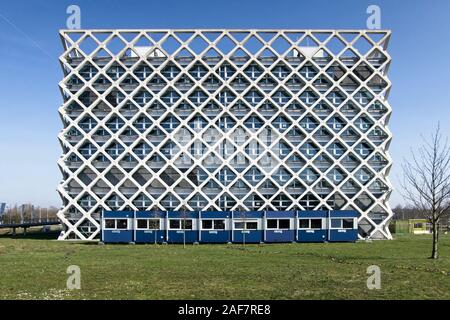 Wageningen, Paesi Bassi - 27 Ottobre 2018: edifici universitari sul campus di Wageningen Foto Stock