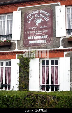 Café Gondrée, Bénouville, Normandia, Francia Foto Stock