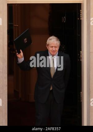 Londra, Regno Unito. Xiii Dec, 2019. Primo Ministro britannico Boris Johnson dà un discorso a No.10 Downing St per delineare i suoi piani di Venerdì, 13 dicembre 2019. Il sig. Johnson il governo ha fissato il più grande maggioranza le elezioni generali in quanto negli anni ottanta per consentire al governo di ottenere Brexit passato dal 31 gennaio 2020. Foto di Hugo Philpott/UPI Credito: UPI/Alamy Live News Foto Stock