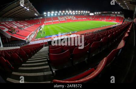 10 dicembre 2019, Bet365 Stadium, Stoke-on-Trent, Inghilterra; Sky scommessa campionato, Stoke City v il centro di Luton : All'interno del Bet365 stadium davanti al credito di gioco: Conor Molloy/news immagini Foto Stock