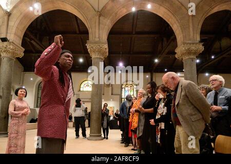 Il dottor Kim Phoec assiste la Philadelphia Orchestra prestazioni dei figli del fuoco, dal compositore-in-residence Hannibal Lokumbe a Philadelphia Epi Foto Stock