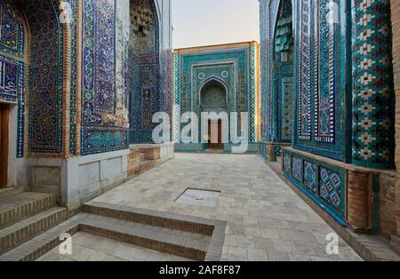 Complesso superiore di necropoli Shah-i-Zinda, Samarcanda, Uzbekistan in Asia centrale Foto Stock