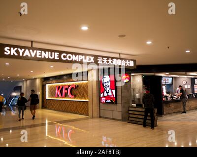 Genting , Malaysia - Novembre 2019 : KFC fast food nel ramo asiatico moderno complesso del centro commerciale in Malesia Foto Stock