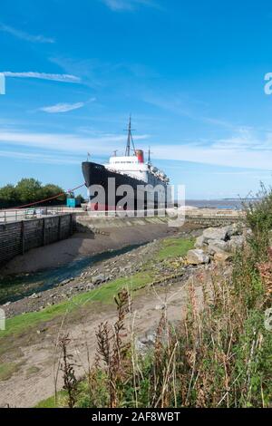 Llanerchy y Mor dock mostra il Duca di Lancaster nave vicino a Mostyn Holywell sul fiume Dee Estuary North East Wales coast Foto Stock