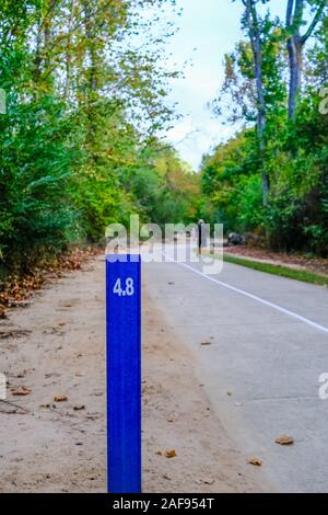 4,8 mile marker sul percorso fitness Foto Stock