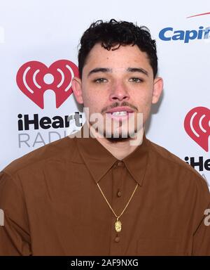 New York, Stati Uniti d'America. 13 dic 2019. NEW YORK NEW YORK - 13 dicembre: Anthony Ramos arriva al iHeartRadio Z100 Jingle Ball 2019 presentato dalla capitale uno su dicembre 13, 2019 in New York City. Foto: Jeremy Smith/imageSPACE Credito: MediaPunch Inc/Alamy Live News Foto Stock