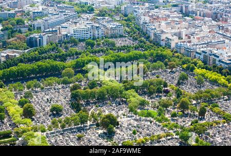 Parigi, Francia cityscape. Cimitero di Montparnasse nel sud di Parigi. Foto Stock