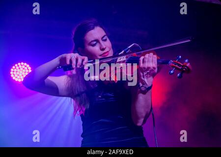 Steeleye Span, British Folk Gruppo in concerto a Skegness, Inghilterra. Foto Stock