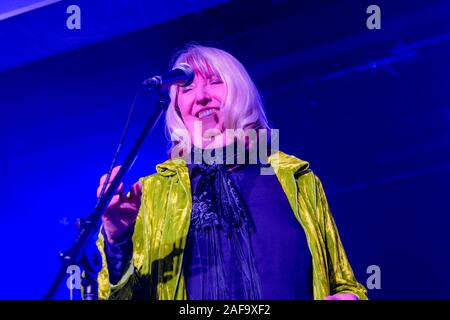 Maddy prima, Steeleye Span, British Folk Gruppo in concerto a Skegness, Inghilterra. Foto Stock