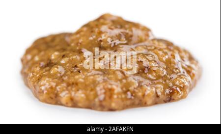 Porzione di fresche fatte senape dolce isolato su sfondo bianco Foto Stock