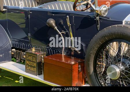 PLYMOUTH, MI/USA - Luglio 28, 2019: primo piano di un 1920 Rolls Royce Silver Ghost car sul display al Concours d'eleganza d'America car show all'Inn Foto Stock