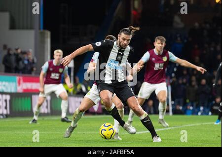 Burnley, Regno Unito. Xiv Dic, 2019. Andy Carroll di Newcastle United durante il match di Premier League tra Burnley e Newcastle United a Turf Moor, Burnley sabato 14 dicembre 2019. (Credit: Pat Scaasi | MI News ) la fotografia può essere utilizzata solo per il giornale e/o rivista scopi editoriali, è richiesta una licenza per uso commerciale Credito: MI News & Sport /Alamy Live News Foto Stock