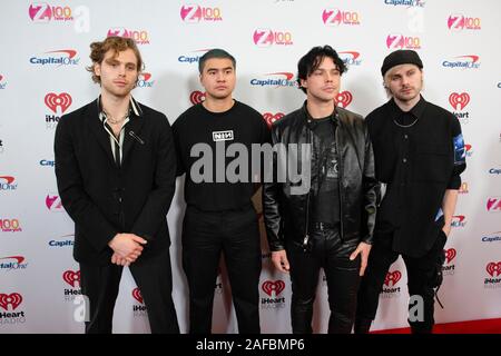 Musicisti Luca Hemmings, Calum cofano, Ashton Irwin e Michael Clifford di 5 secondi per l'estate arriva a iHeartRadio Z100 Jingle Ball 2019 al Madison Square Garden sul dicembre 13, 2019 nella città di New York, New York. Foto Stock