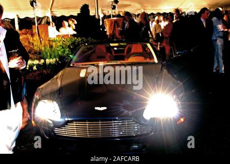 East Hampton, NY, STATI UNITI D'AMERICA. 27 Agosto, 2007. Atmosfera a una serata di beneficenza di lusso beneficio per la Croce Rossa Americana a prato in pietra Fattoria. Credito: Steve Mack/Alamy Foto Stock