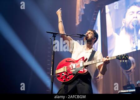 Manchester, Regno Unito. Il 14 dicembre 2019. Liam Fray Michael Campbell e Daniel "Conan" Moores del Courteeners eseguire al Manchester Arena sul loro più sempre di nuovo tour DEL REGNO UNITO, Manchester 2019-12-14 . Credito: Gary Mather/Alamy Live News Foto Stock