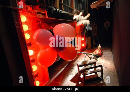 TORINO, ITALIA - Febbraio 2008: Museo dei Burattini in Gianduja teatro, una collezione di Lupi famiglia. Una famiglia di burattinai italiani che hanno iniziato la loro Foto Stock