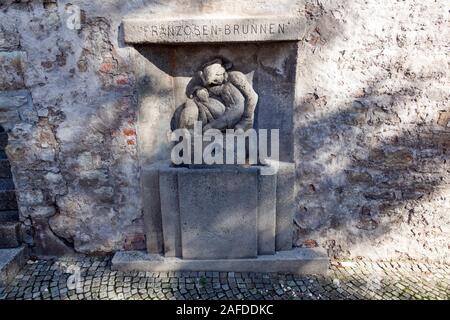 La fontana di francese a Merseburg è un monumento commemorativo della battaglia di Roßbach. Foto Stock