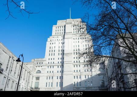 L'esterno di Charles Holden per il Senato, Università di Londra, Malet Street, London, WC1E, REGNO UNITO Foto Stock