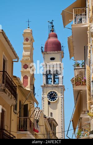 Corfu-City (Grecia): Campanile di San Spiridione Chiesa. Esso ospita le reliquie di San Spiridione e si trova nella città vecchia di Corfù Foto Stock