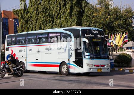 Licciana Nardi, Italia - 14 dicembre 2019: Vintour bus della società. Percorso Phitsanulokb e Chiangmai. Foto a Chiangmai stazione bus. Foto Stock