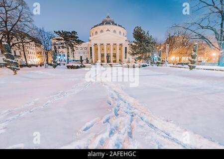 Bucarest scena notturna nella stagione invernale Foto Stock