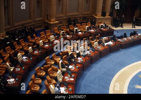 Nuovo capitale amministrativa(l'Egitto. 15 Dic, 2019. Foto scattata a Dic. 15, 2019 mostra una vista di una riunione ministeriale nella nuova capitale amministrativa dell'Egitto. La riunione di un comitato ministeriale specializzato nella difesa, sicurezza e questioni relative alla sicurezza in Africa ha dato dei calci a fuori la domenica nella nuova capitale amministrativa dell'Egitto. Il Comitato ministeriale è uno della Unione Africana corpi. Credito: Ahmed Gomaa/Xinhua/Alamy Live News Foto Stock