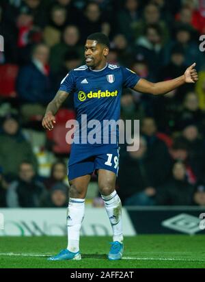 Londra, Regno Unito. Xiv Dic, 2019. Fulham's Ivan Cavaleiro durante il cielo di scommessa match del campionato tra Brentford e Fulham al Griffin Park, Londra, Inghilterra il 14 dicembre 2019. Foto di Andrea Aleksiejczuk/prime immagini multimediali. Credito: prime immagini multimediali/Alamy Live News Foto Stock