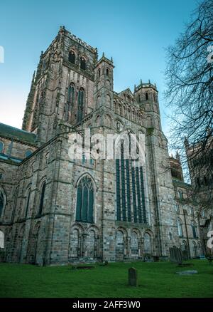 La Cattedrale di Durham e il cimitero, Durham, Inghilterra Foto Stock