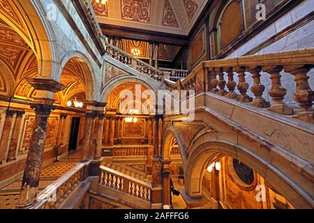 Scala di marmo, Camere della città di Glasgow, municipio, George Square, Strathclyde, Scozia, Regno Unito, G2 1DU Foto Stock